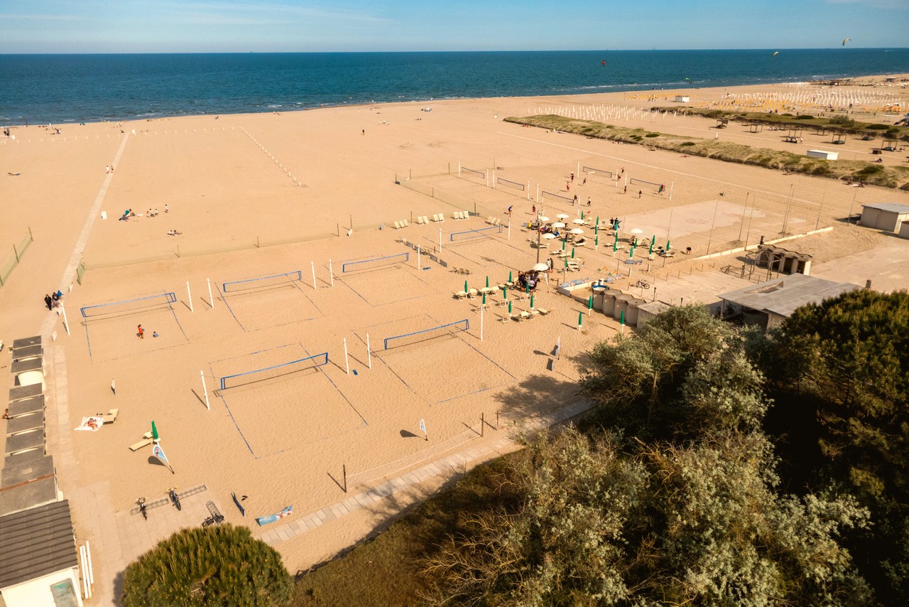 Beste Reisezeit fürs Beachvolleyball-Camp: Wann fahren?